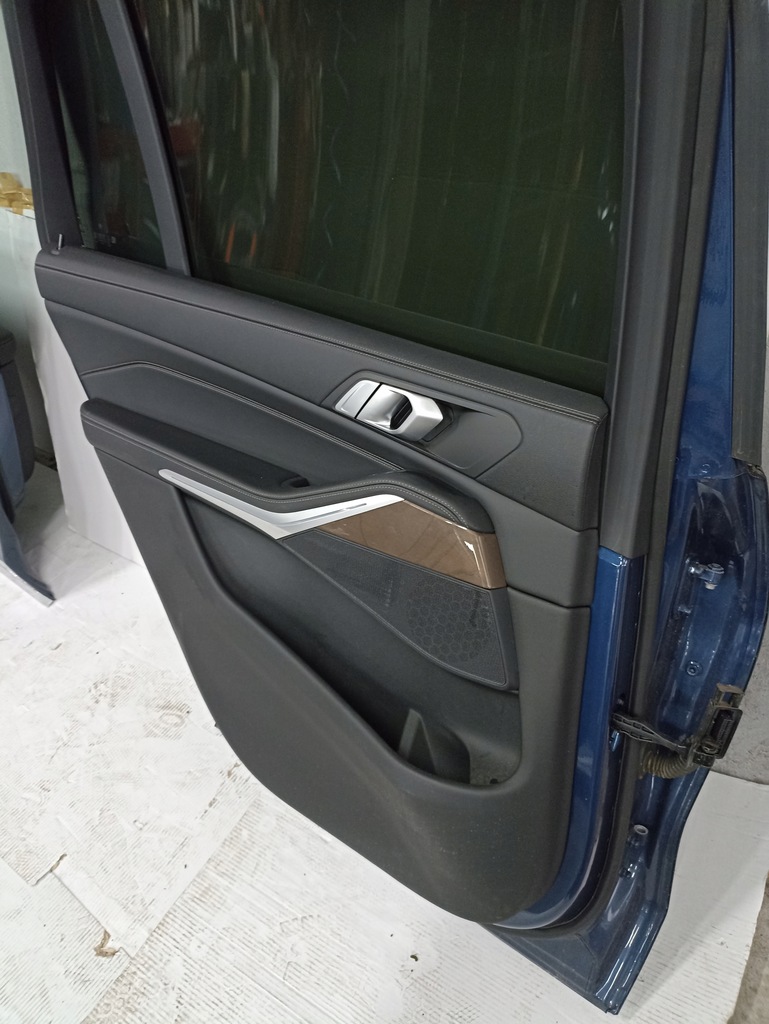 фото №8, Обшивка дверь задняя левый правый bmw x7 g07