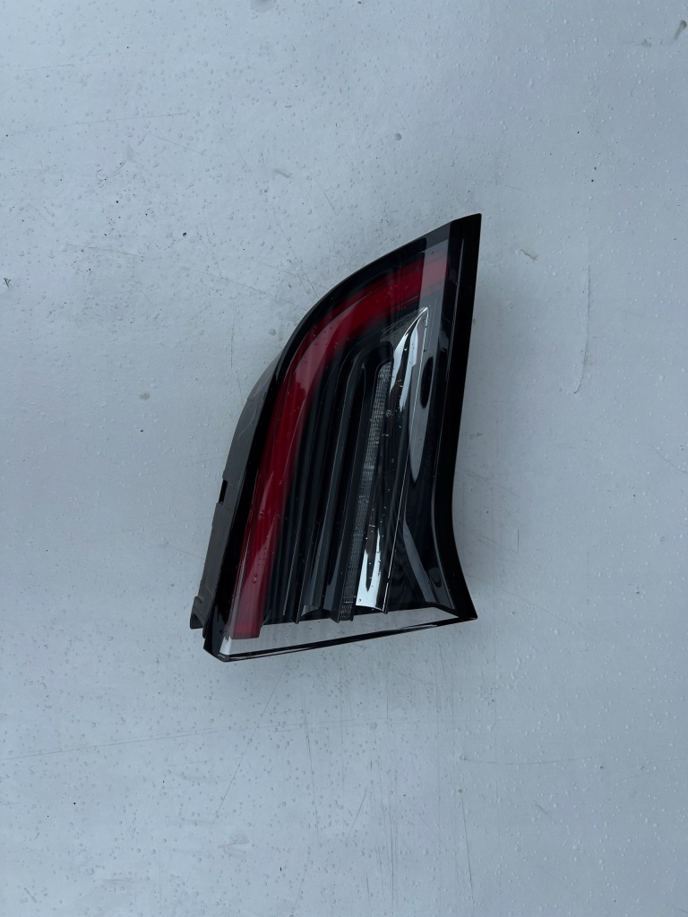 Купити Лампа задня задній ліва кришки tesla model 3 рестайлінг  y 1502088-00-c