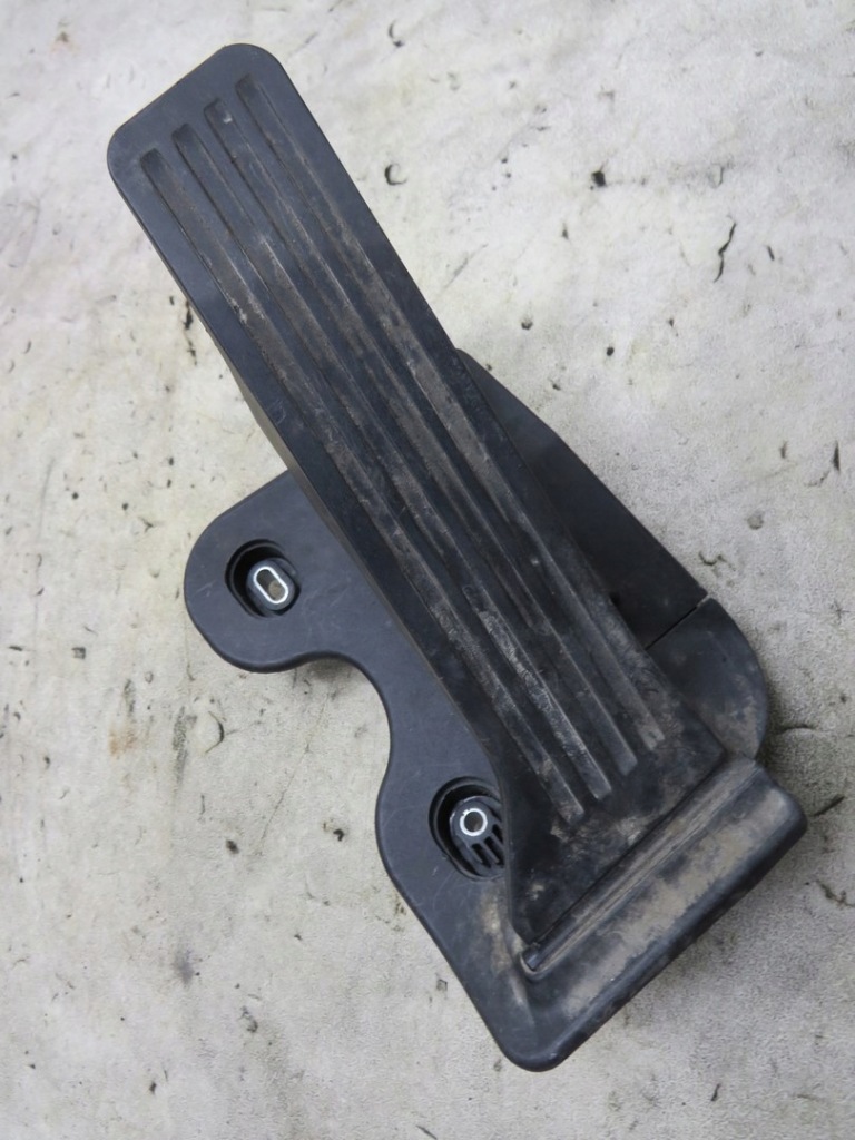 фото №1, Педаль газа потенциометр europa mazda 3 iii bm