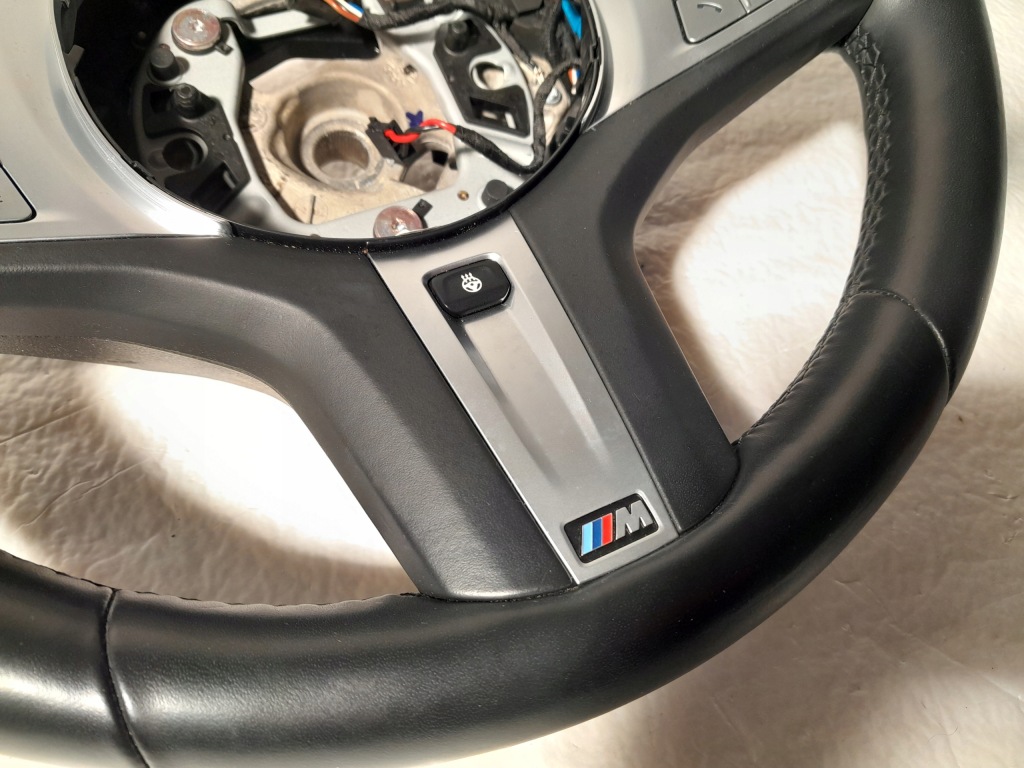 фото №5, Bmw 7' g11 lci повітропровід підігрівається шкіра пелюстки перемикання m-pakiet 8008186