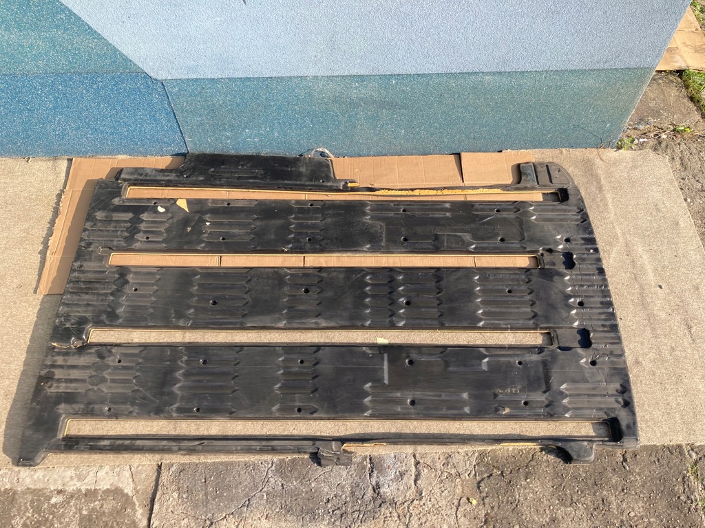 фото №6, Vw t5 multivan пол обшивка задняя коврик задний