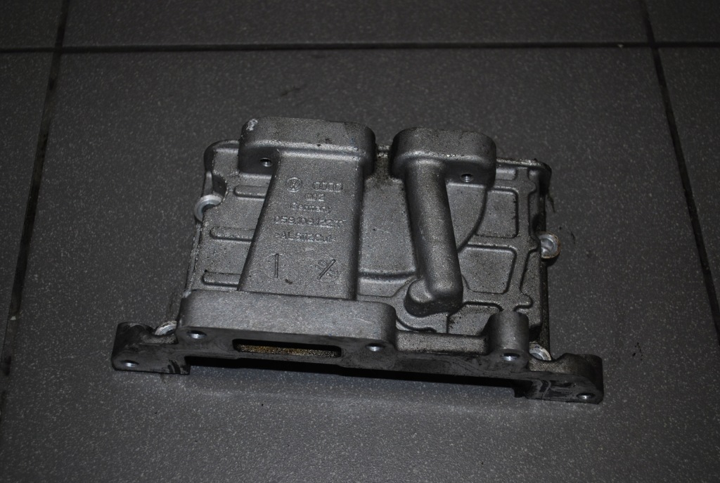 фото №2, Корпус розподільного валу audi 3.0 tdi crt 059109122t