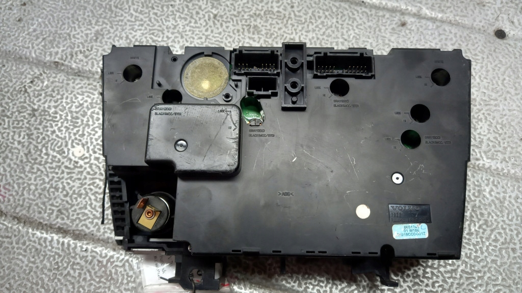 фото №5, Панель кондиционера volvo v70 8651245