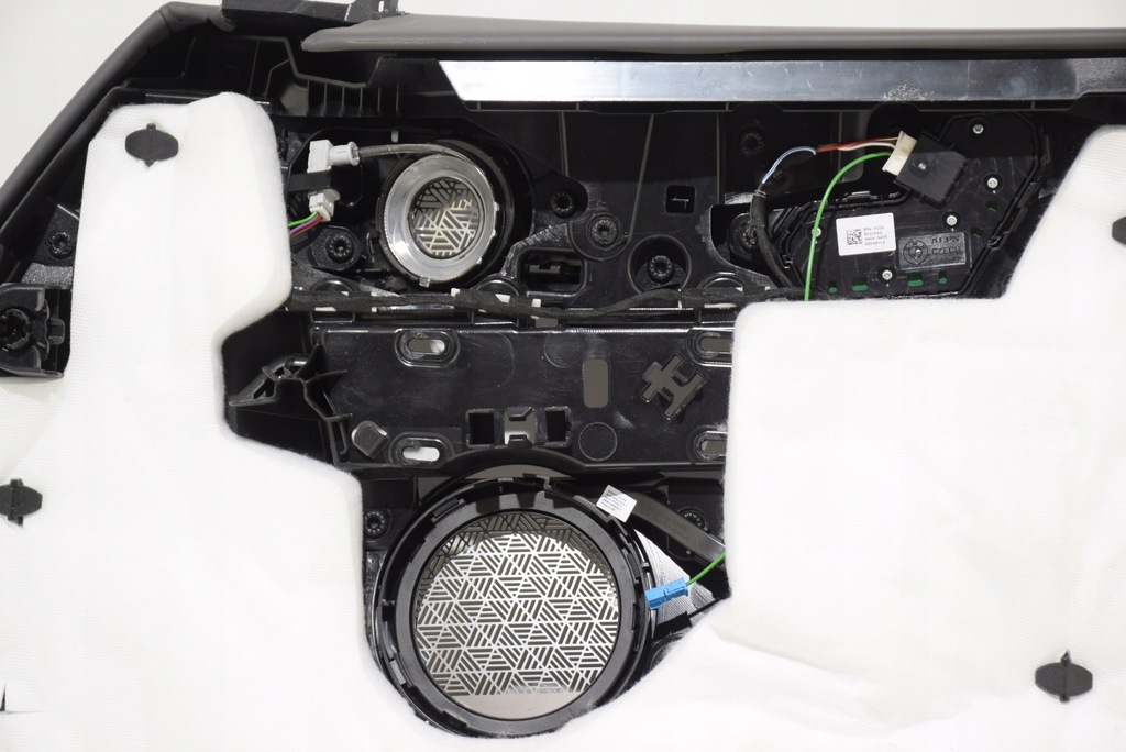 фото №9, Bmw 7 g70 обшивка дверь левая перед водителя bowers wilkins veii кожа merino