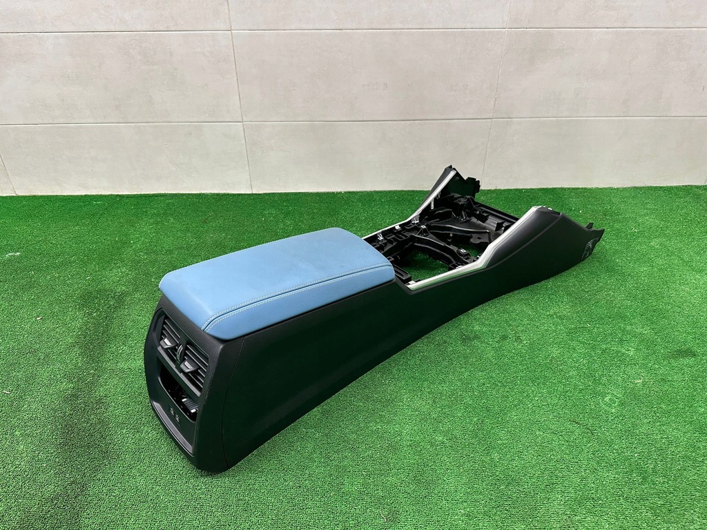 фото №11, Bmw m3 g80 середина обивка сиденья туннель заднее сиденье обшивки