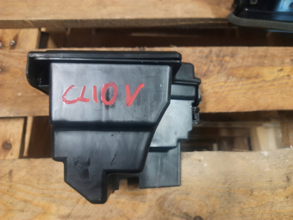 фото №2, Коробка запобіжників корпус renault clio v