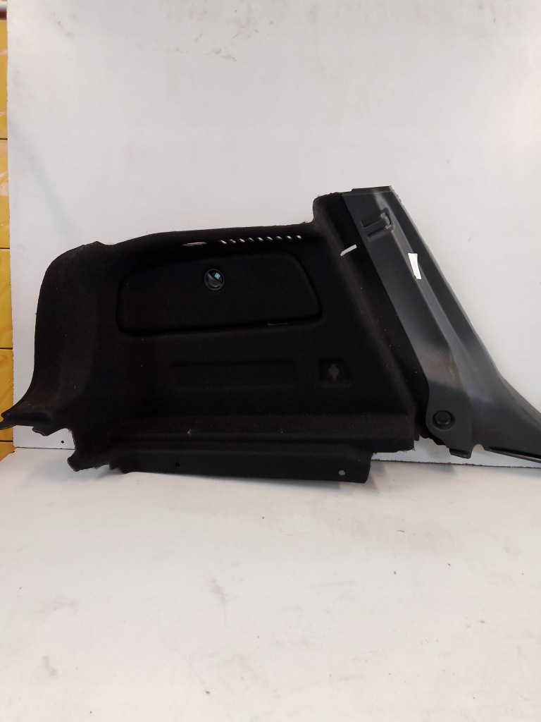 Купити Mercedes w176 обшивка оббивка багажника лівий