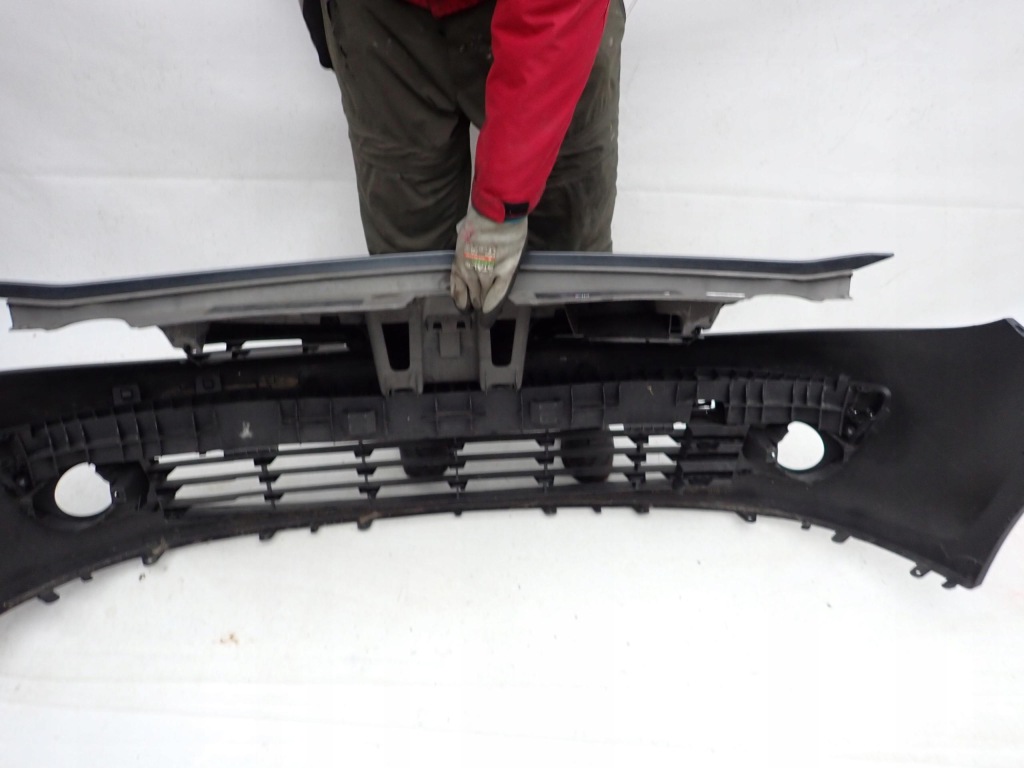 Renault clio 3 3 185 05- бампер перед передний Недорого