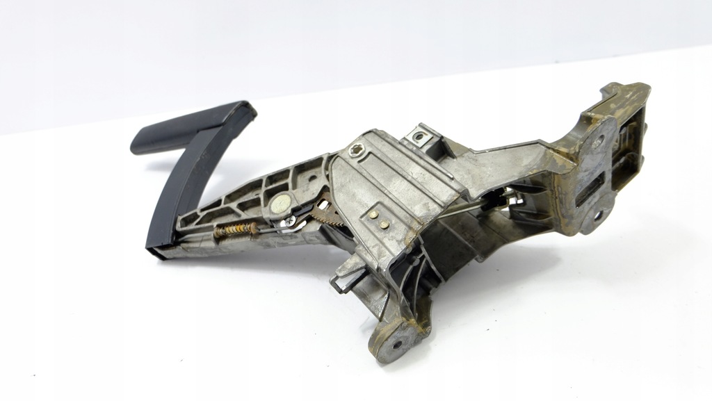 фото №7, Peugeot 308 t9 рычаг тормоза ручного