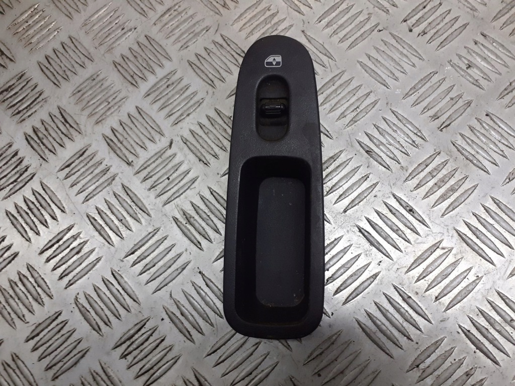 фото №1, Панель стекло левый задняя chrysler 300m 56007695ab