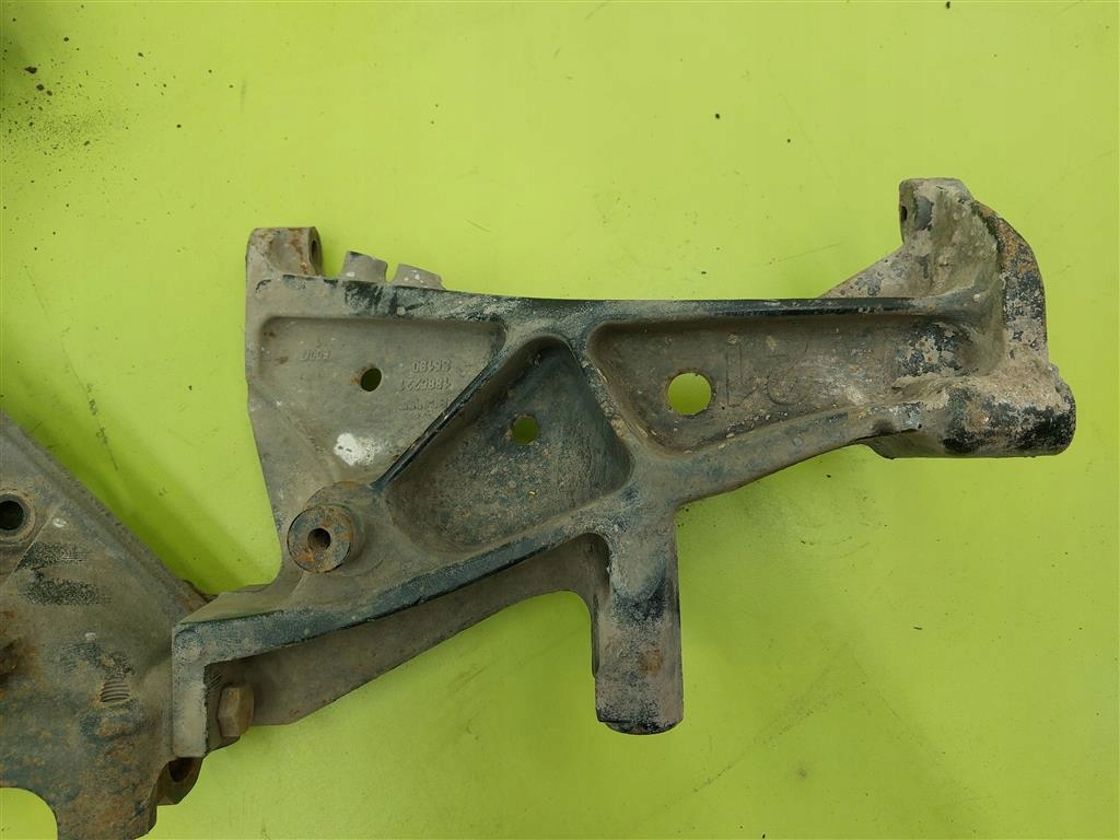 фото №8, Кронштейн левый kpl бампера scania 4 r r440 2004-2016r 1727270