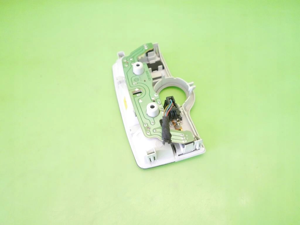 фото №3, Лампа освещение кабины перед vw golf iv 97-06