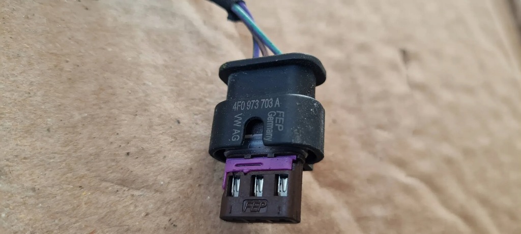 фото №7, A4 b9 8w штекер колодка 4f0973703 a5 8w q5 vw audi