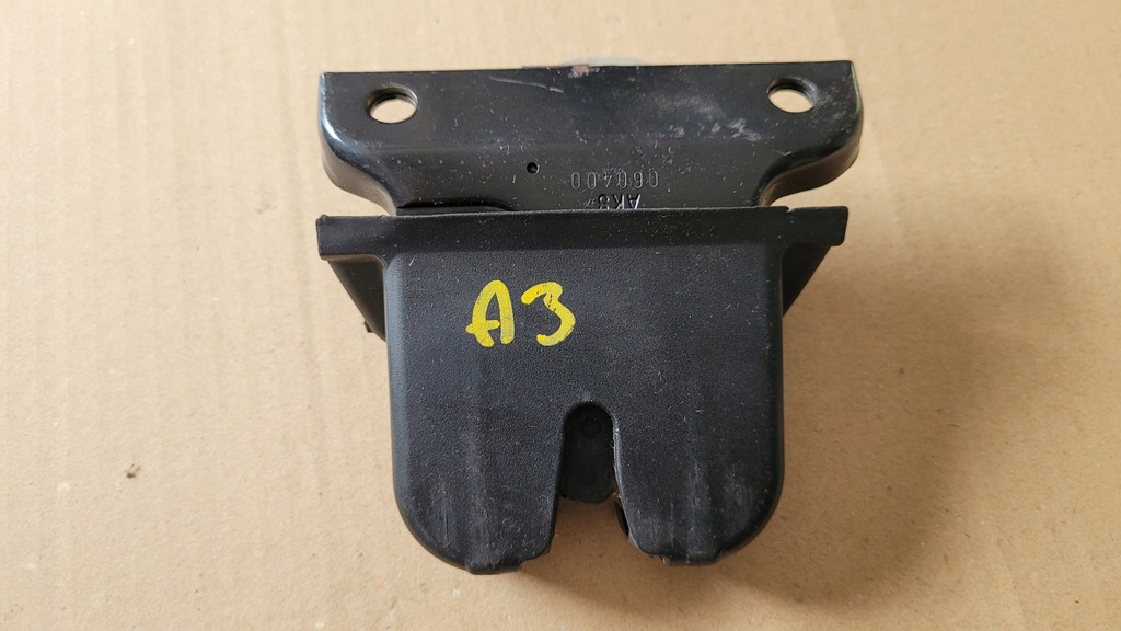 фото №1, Audi a3 8l замок крышки задняя багажника