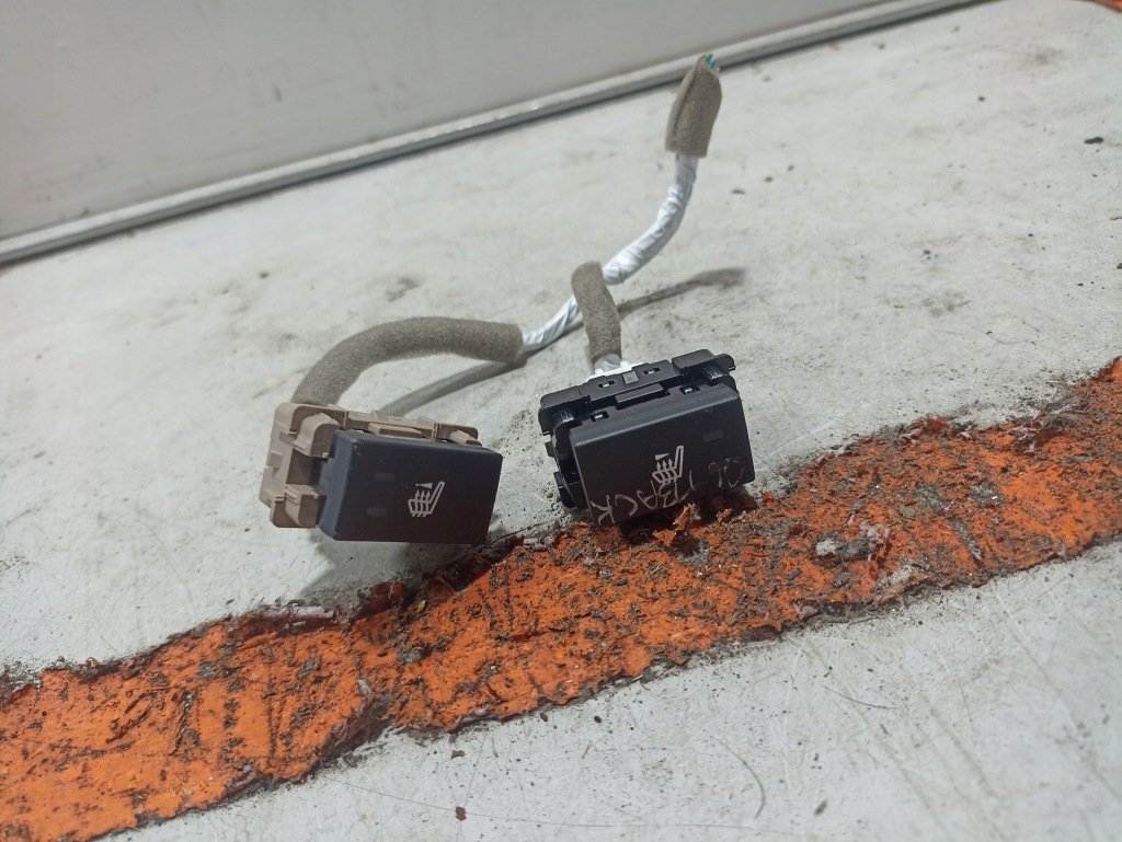 фото №1, Subaru outback vi кнопка ogerwania підігрів сидінь