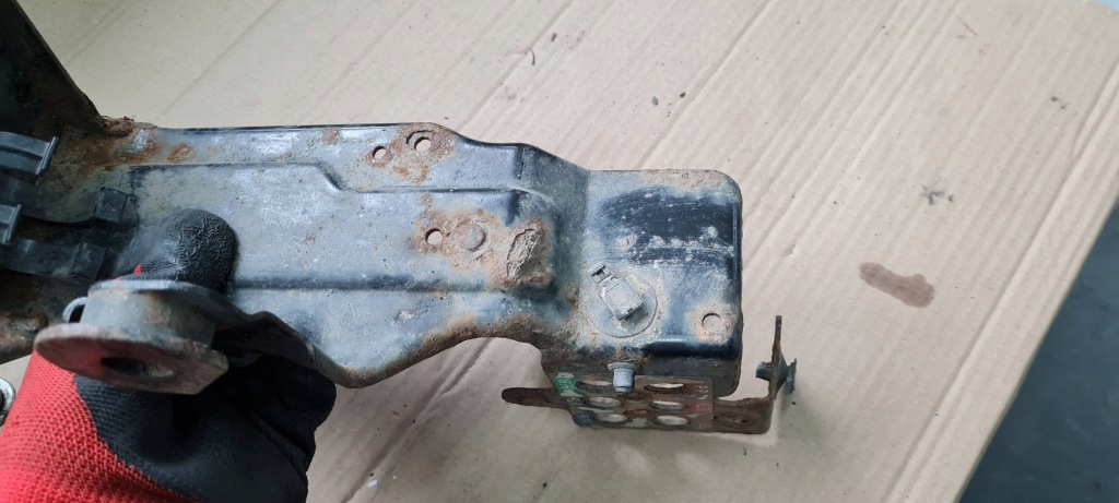 Купить A6 c6 lift кронштейн крепление кронштейн компрессор подвеска 4f0616251a