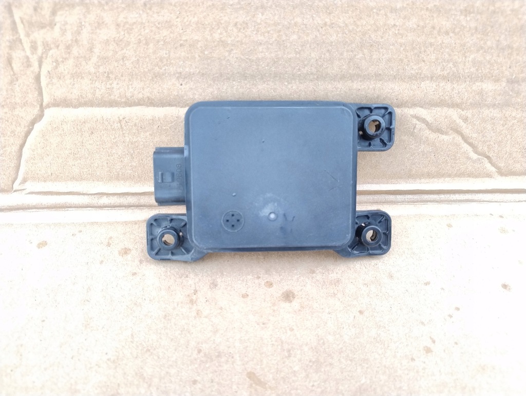 фото №1, Kia ev6 датчик радар distronic acc перед bardzo хороший оригинал 99110-cv000