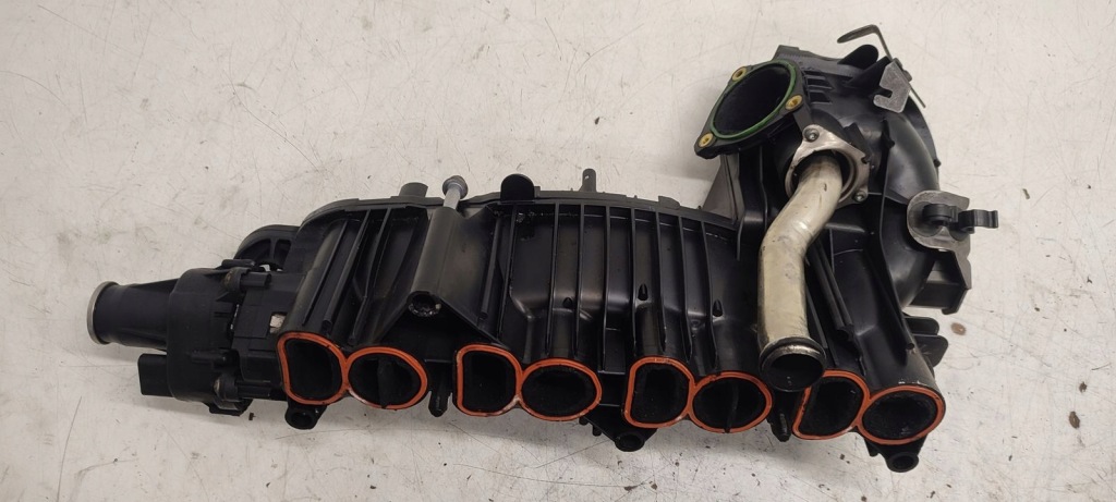 Колектор впускний  bmw e91 2,0d Ціна