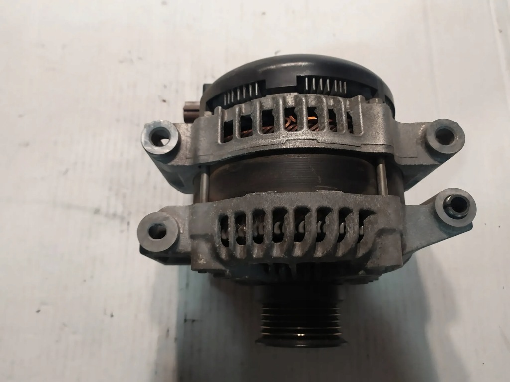 Генератор maserati jeep grand cherokee 1042106590 Недорого