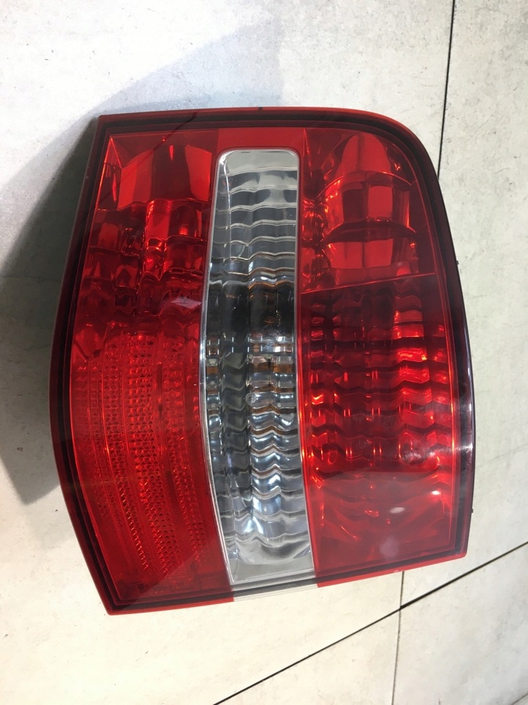 фото №8, Лампа лівий задня fiat stilo kombi 46758989