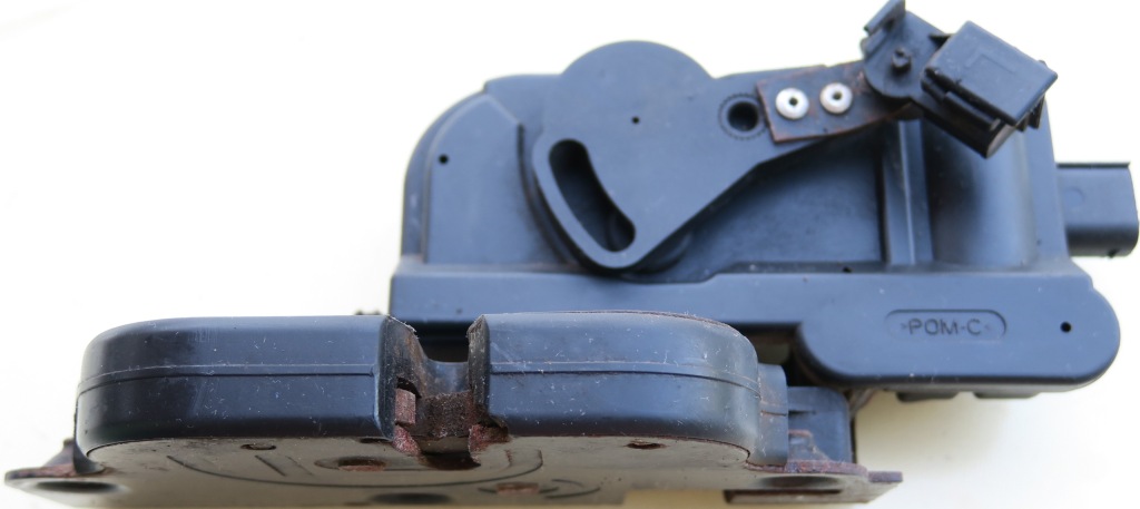 фото №1, Замок крышки mercedes vito viano w639