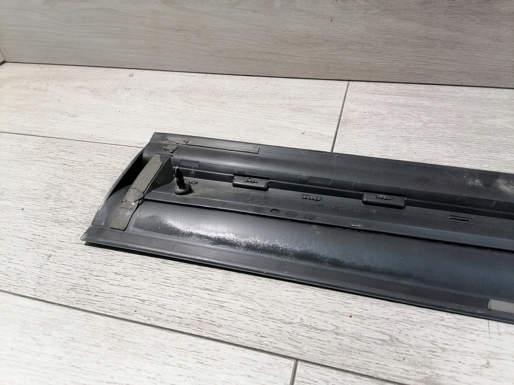 фото №7, Macan молдинг двері правий перед gts