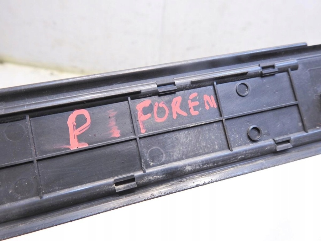 фото №2, Молдинг накладка поріг правий перед forester iii