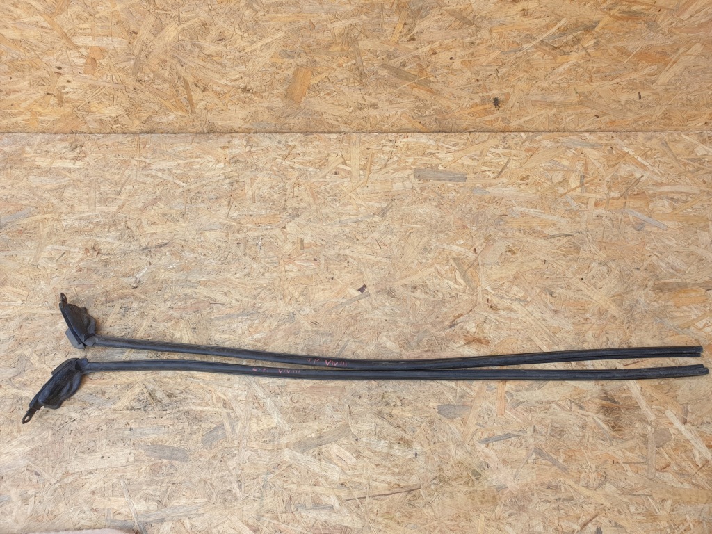 фото №1, Trafic vivaro iii прокладка ніша двері