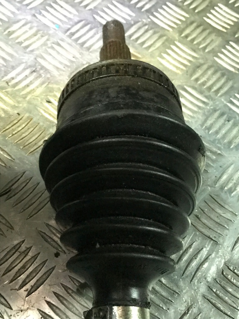 Приводной вал mercedes vito 638 2,2 cdi Оригинал