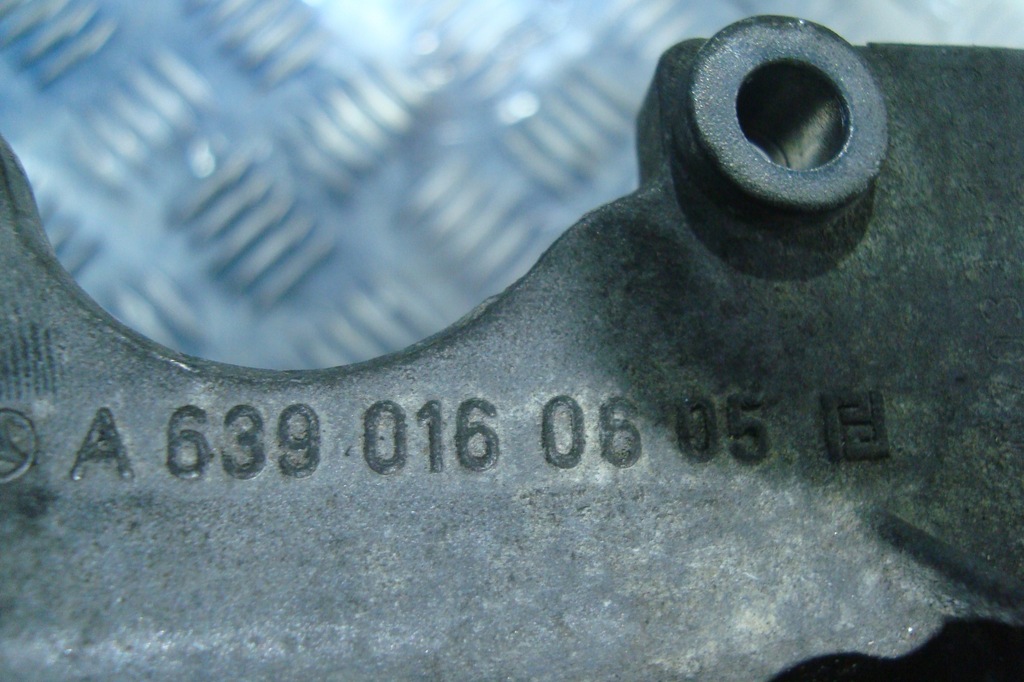 фото №8, Головка комплектная валы rozrozrządu 1,3 did mitsubishi colt 04-12