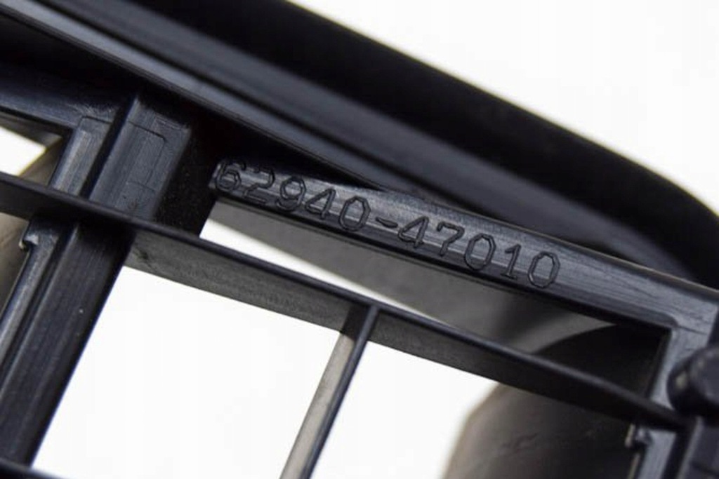 фото №6, Toyota prius xw50 1.8hybrid задні праве ґрати вентиляційні кузов 62940-