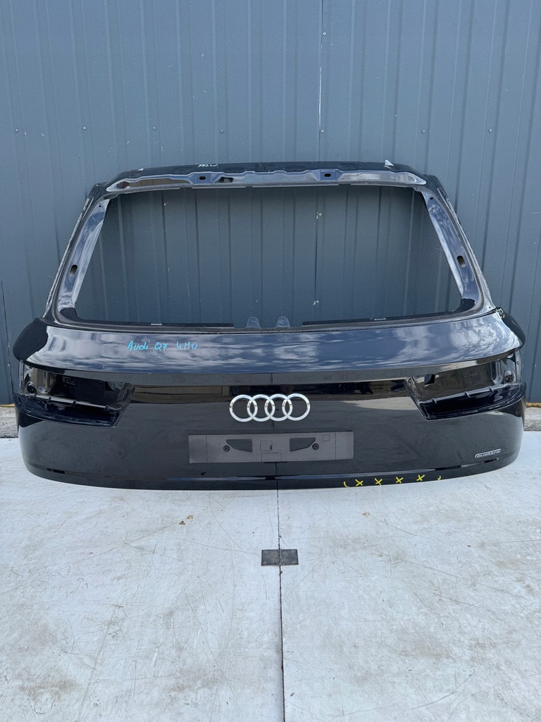 фото №1, Audi q7 4m кришка багажника задня ładna