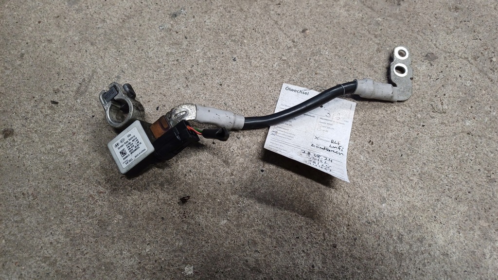 фото №1, Hyundai i30 ii предохранитель клемма 37180-a6510