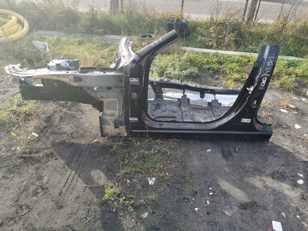 фото №1, Idealna четверть передняя перед левая mercedes s w223 длинная 1