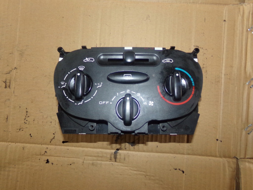 фото №1, Панель управление вентиляция peugeot 206