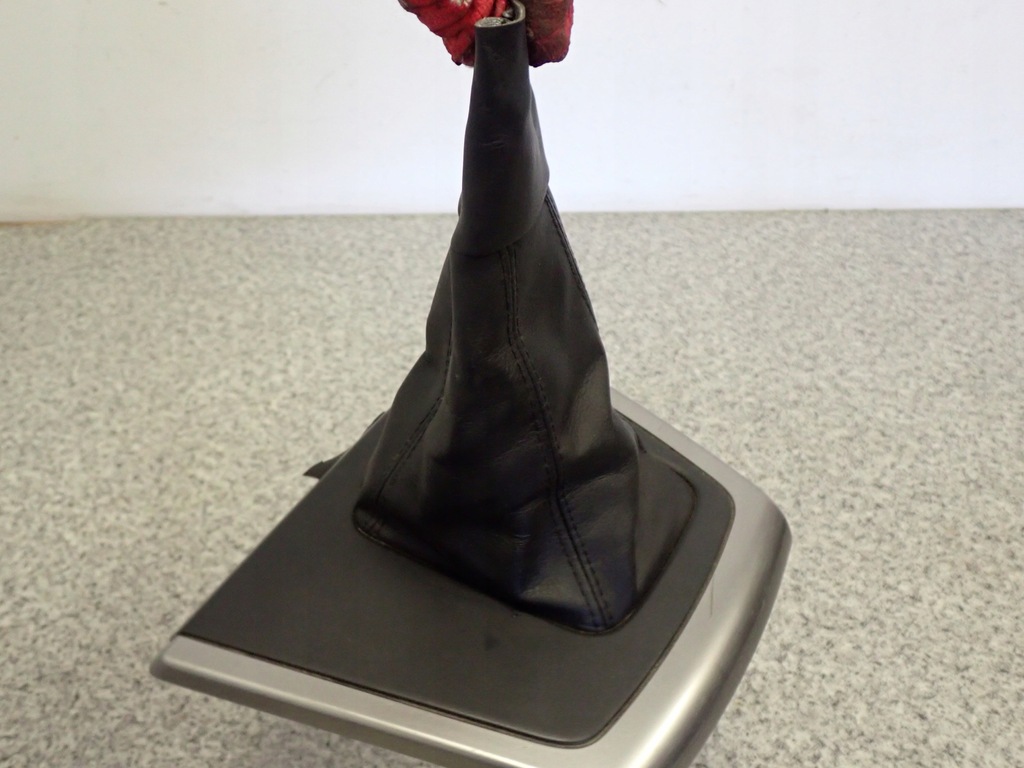 фото №6, Mazda 5 08-10 чехол пластик средний рамка