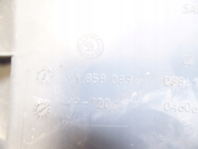 фото №7, Skoda fabia i 6y 00-07 рамка консоли радио