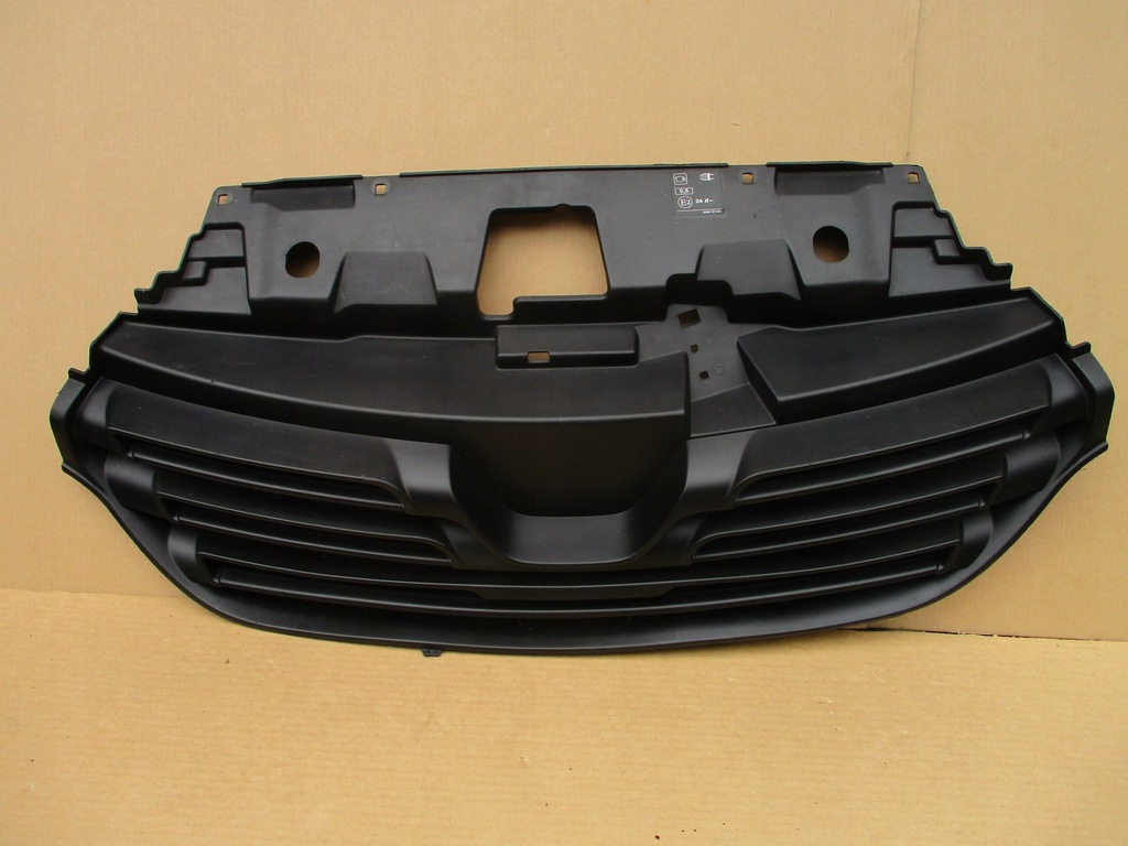 фото №1, Решітка радіатора решітка радіатора бампера renault trafic iii lift 623108673r