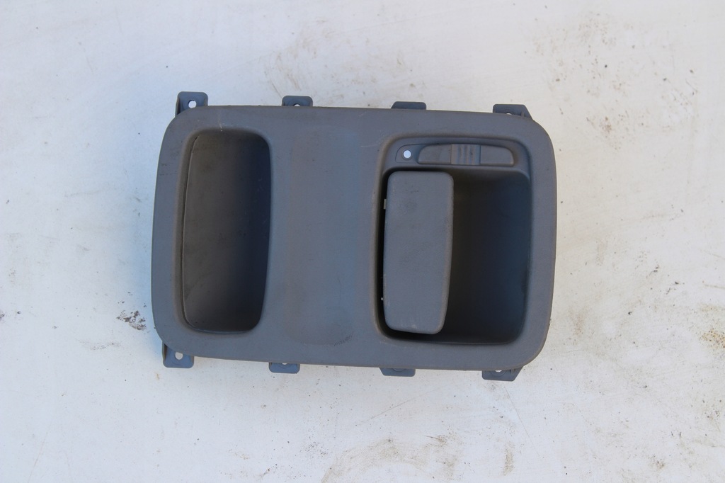 фото №1, Кронштейн двері, обладнання салону mercedes-benz оригінальний номер a9067600061