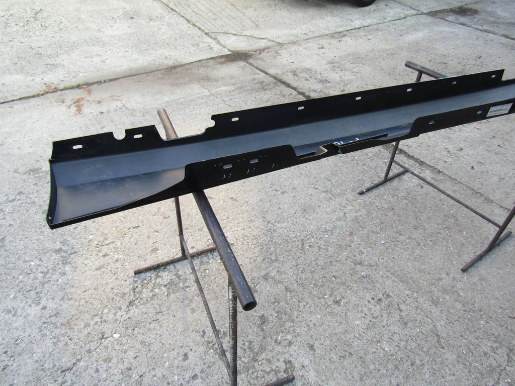 фото №9, Bmw 1 e87 молдинг права перед 7184354