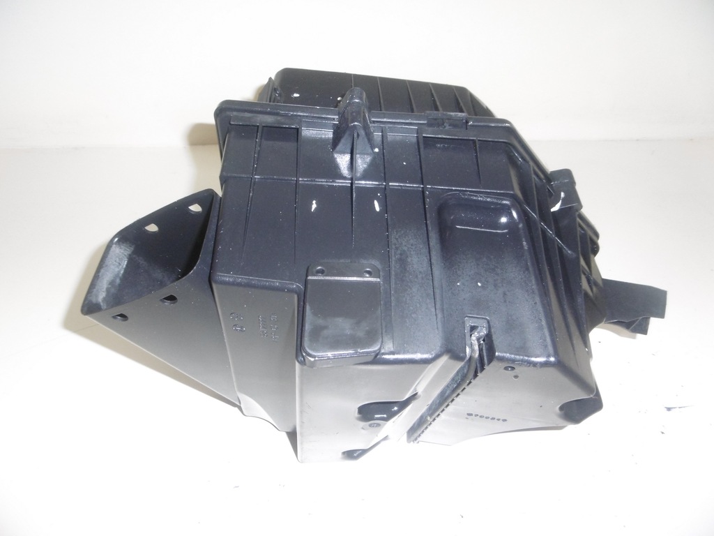 фото №8, Корпус фільтра повітря volvo xc90 s80 4.4 v8