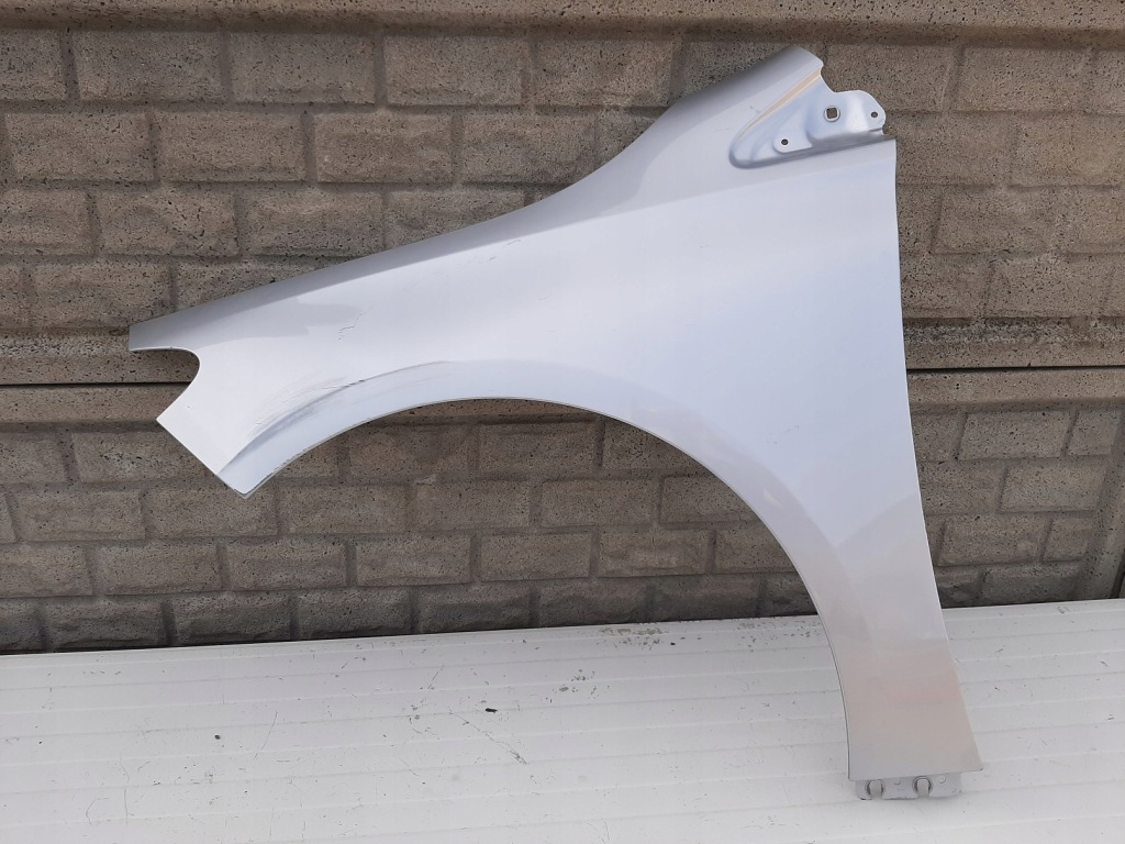 фото №1, Mercedes b-klasa w247 w 247 крыло передний левый