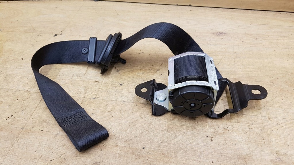 фото №1, Pas безпеки правий перед 608354700b mini r55