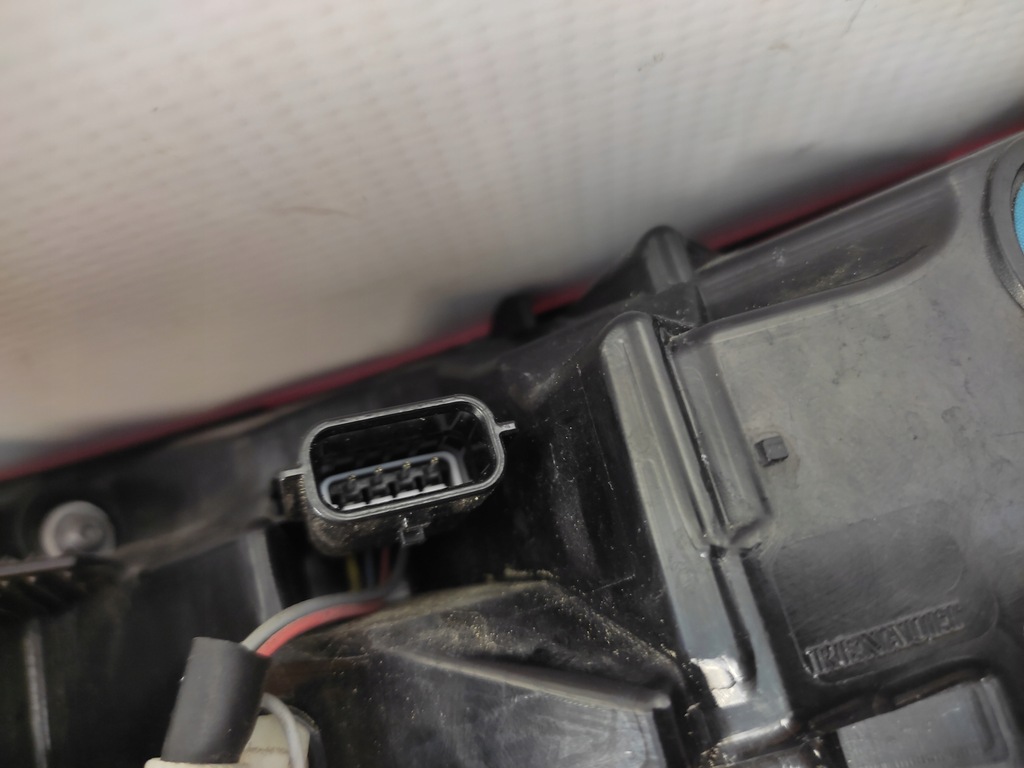 фото №10, Renault megane iv kombi лампа ліва задня led 2015-