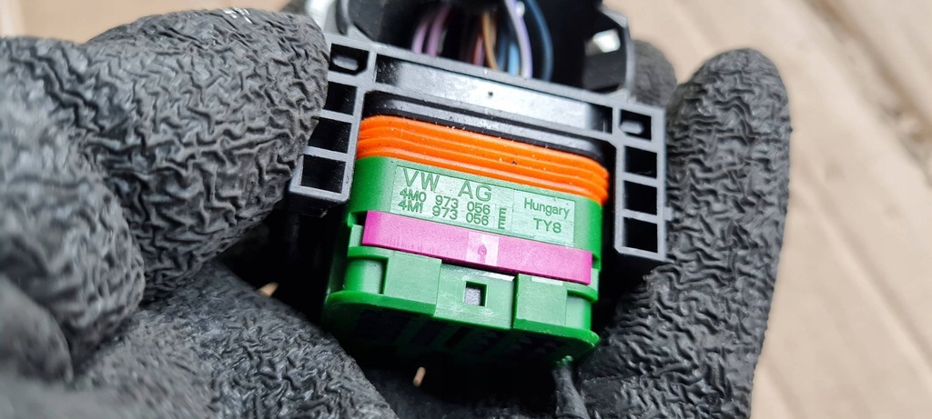 фото №7, S4 b9 8w a4 штекер колодка соединитель двигателя 4.0 tfsi 4m0973056e a5 8w s5