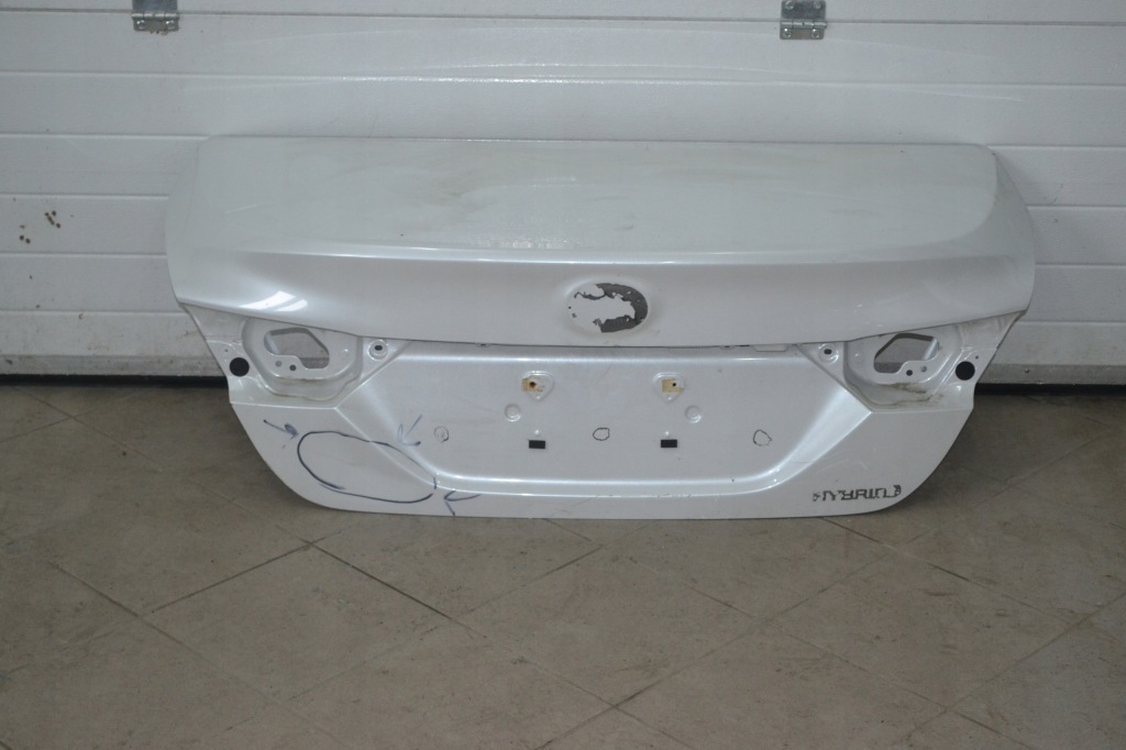 фото №1, Крышка багажника багажника крышка toyota camry viii 2018-