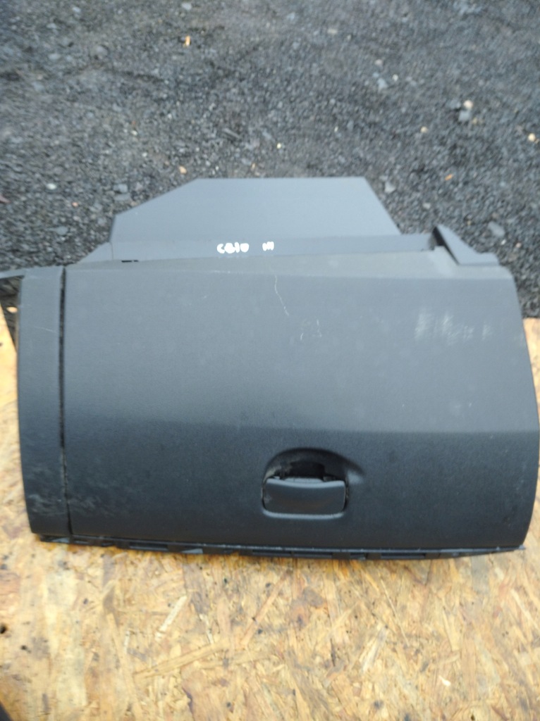 фото №1, Renault clio iii 3 бардачок полиця пасажира 07-09 kombi ph1 8200475689