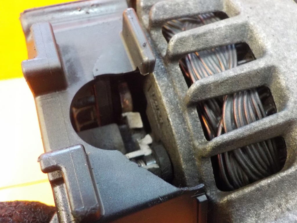 Bmw 3 f30 f10 f20 f25 2.0 d 15r 163km n47 генератор 7823343 в Украине