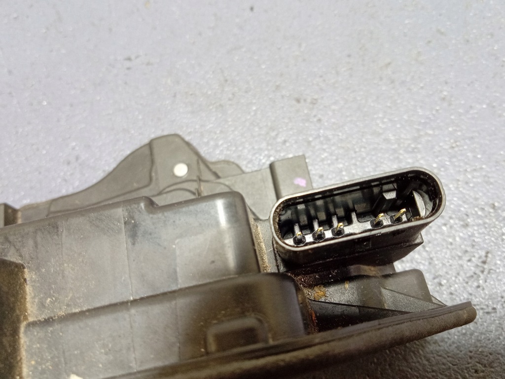 фото №4, Bmw 1 f40 замок дверь задняя правый 5 pin7445046