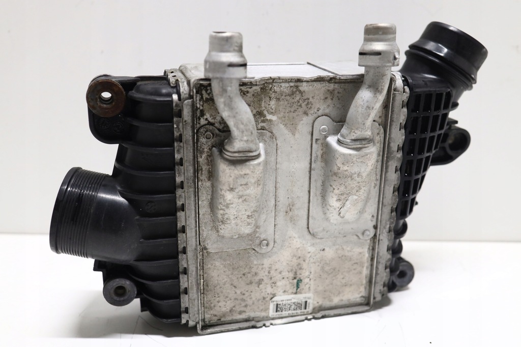 фото №1, Радіатор інтеркулер jaguar f-pace x761